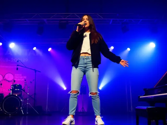 Júlia Ochôa confirma vaga nas semifinais do The Voice Portugal 2025